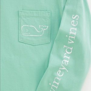 Vineyard vines long sleeve pocket tee